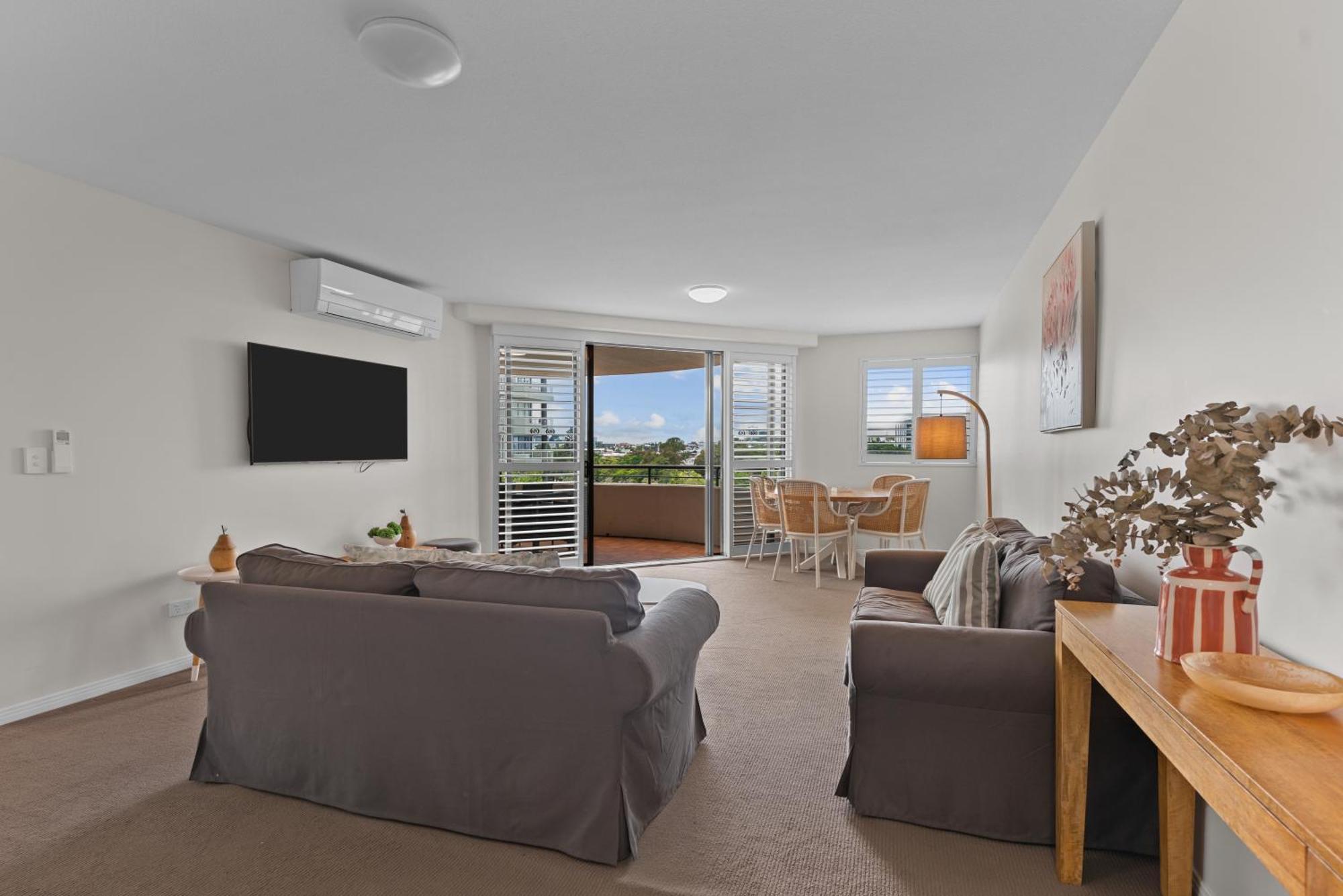 The Oasis Apartments Brisbane Exterior photo